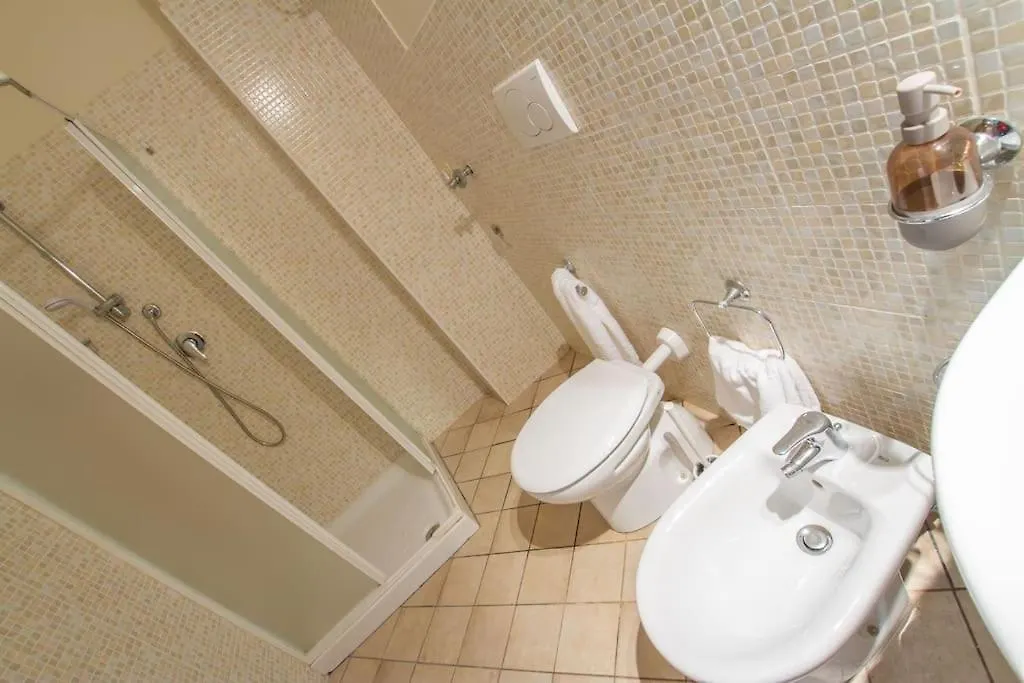 Prestige A5 - Confortavel T3 Com Wifi Apartment Santa Maria 0*,  Cape Verde